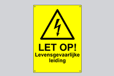 Bedrukt kunststof vierkleurendruk. Industriële markeringenLet op levensgevaarlijke leiding